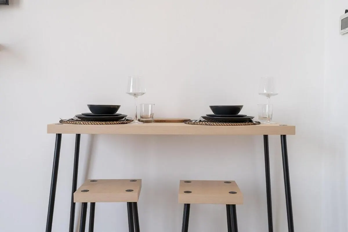 Stylish Studio For 4 In Vibrant Town Square Dubaj Apartmán