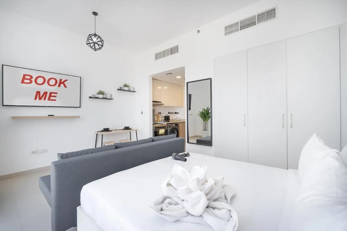 Stylish Studio For 4 In Vibrant Town Square Dubai 0*,